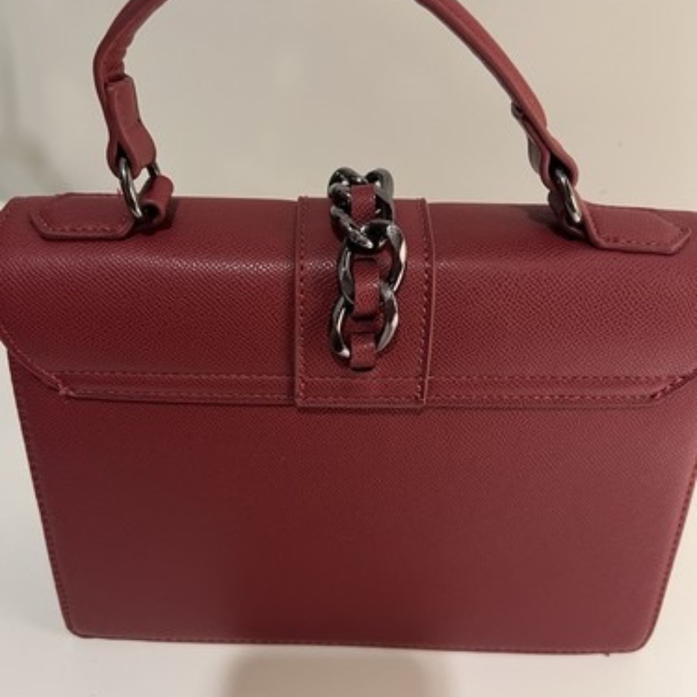 Badgley Mischka Crossbody W Chain and Stud Detail Vegan Leather New Without Tags - Picture 2 of 9